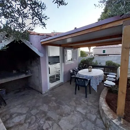 Holiday home Kuca Za Odmor Tonka -house For Vacation Kaprije