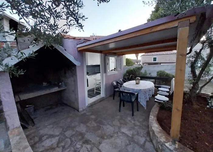 Feriehus Kuca Za Odmor Tonka -house For Vacation Kaprije